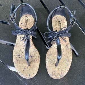 MICHAEL KORS BLACK SANDALS US SIZE 3